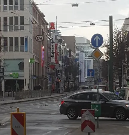 Z&m Central Flat Apartment Düsseldorf